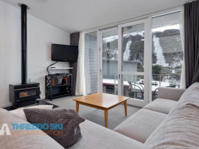 Squatters Run 12, Thredbo Village